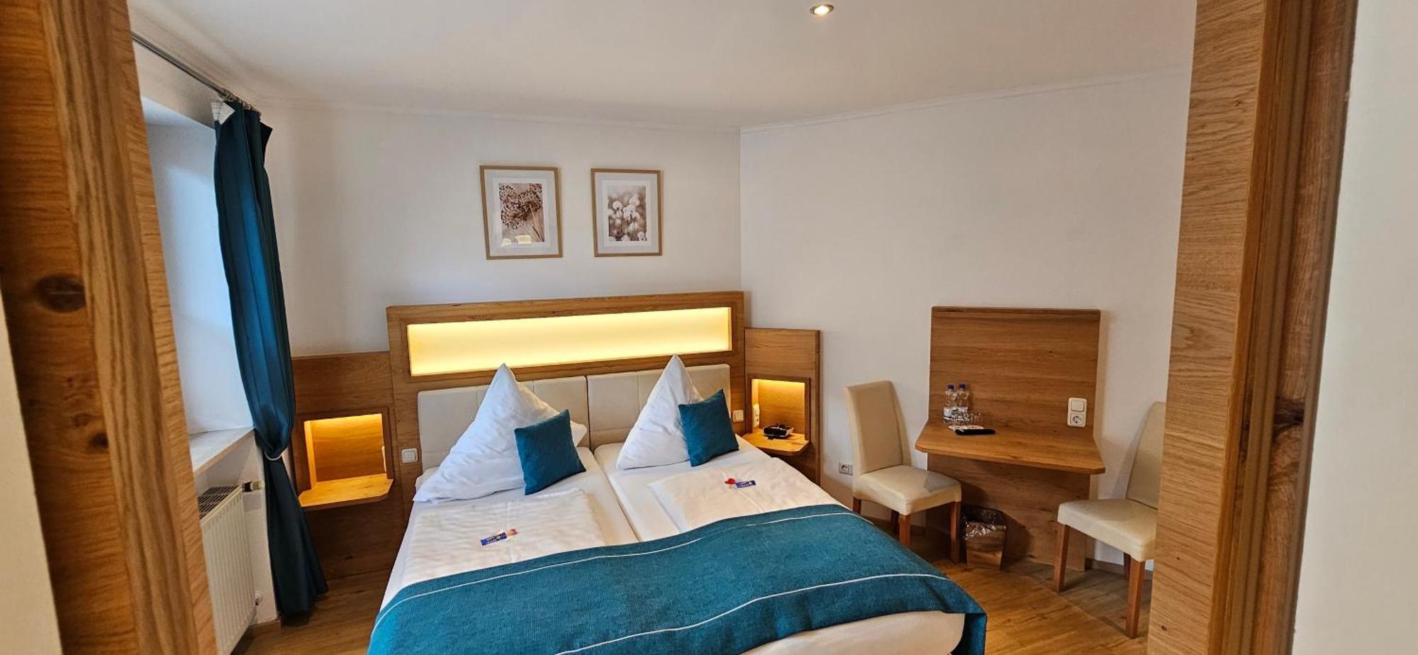 Land-Gut-Hotel Gasthof Waldschaenke Altfraunhofen Esterno foto