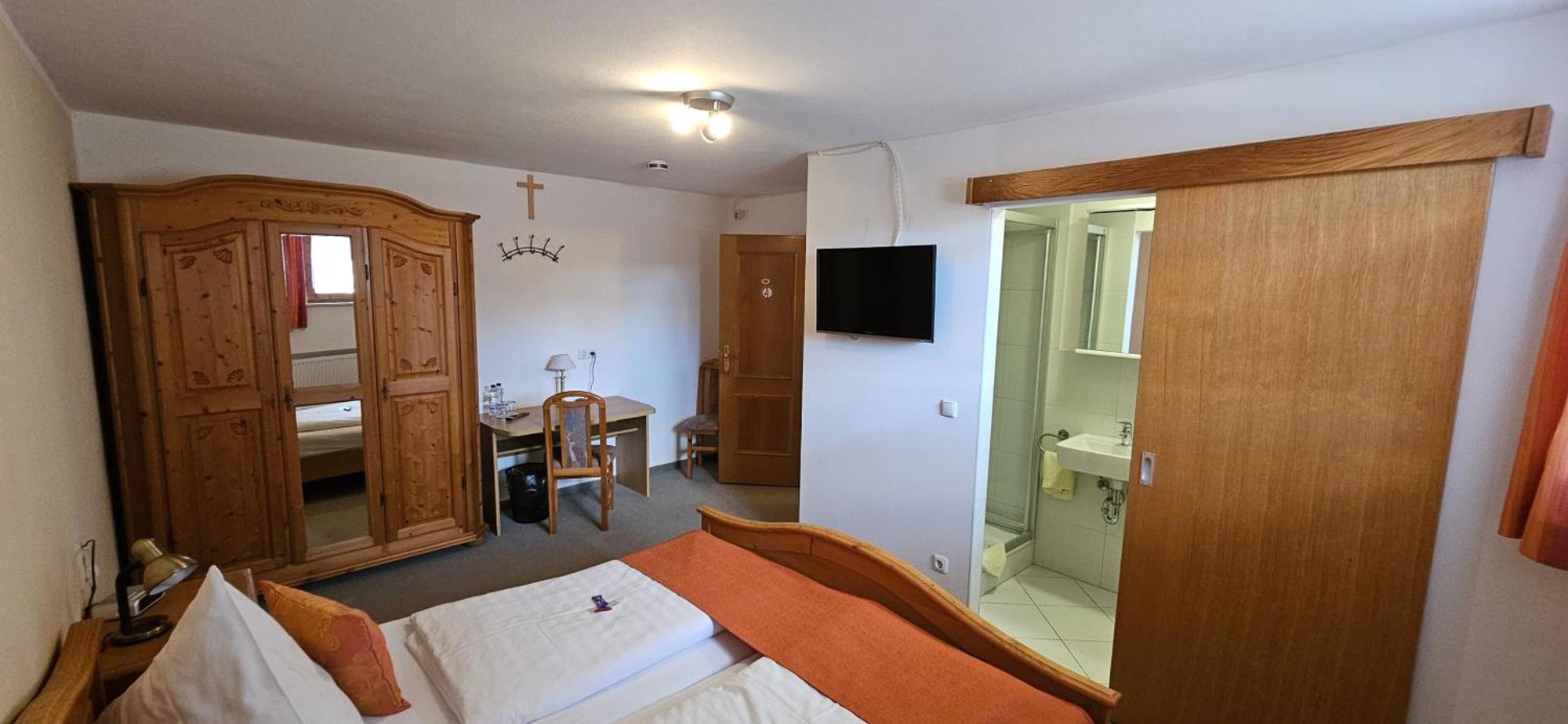 Land-Gut-Hotel Gasthof Waldschaenke Altfraunhofen Esterno foto