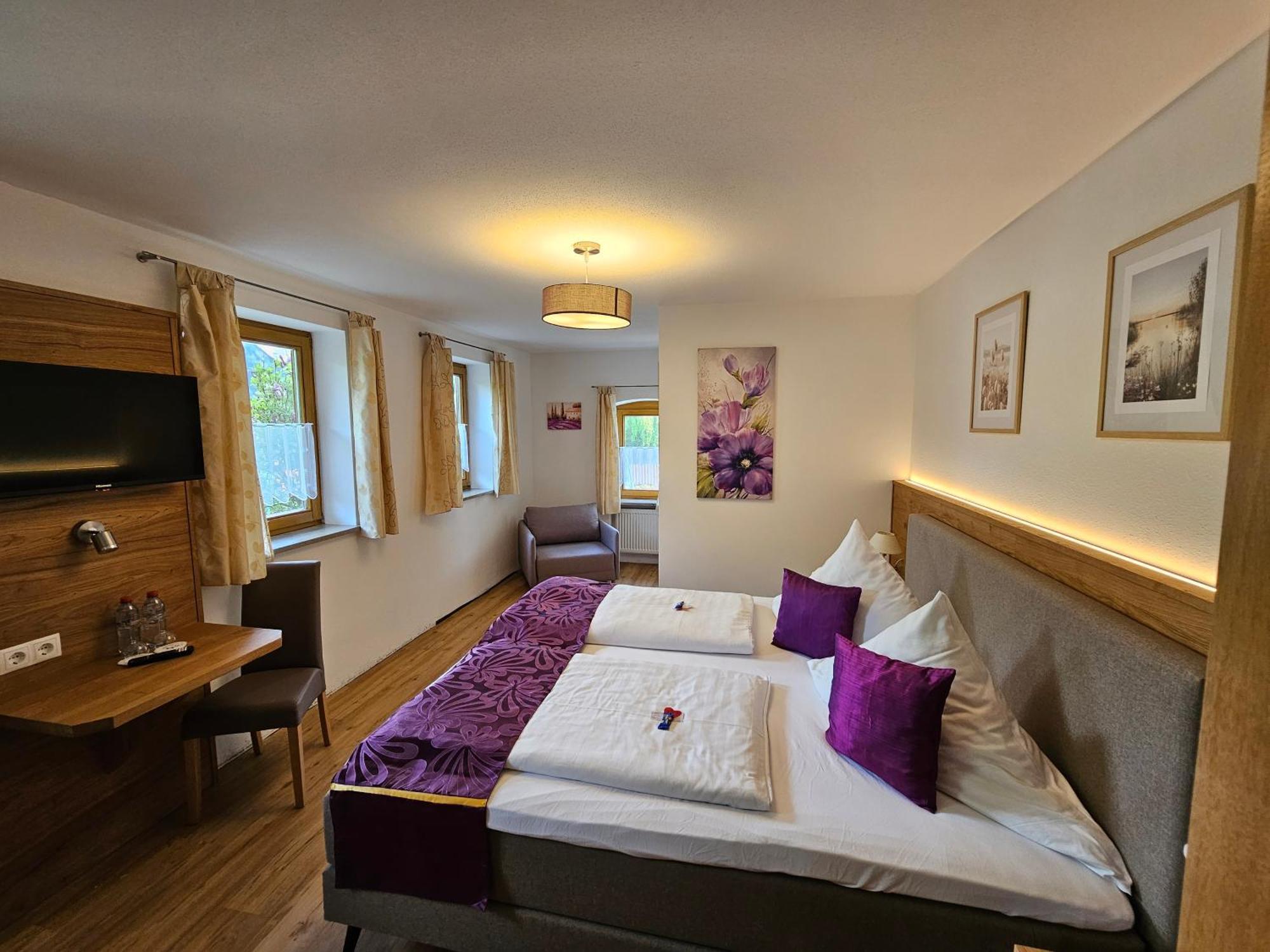 Land-Gut-Hotel Gasthof Waldschaenke Altfraunhofen Esterno foto