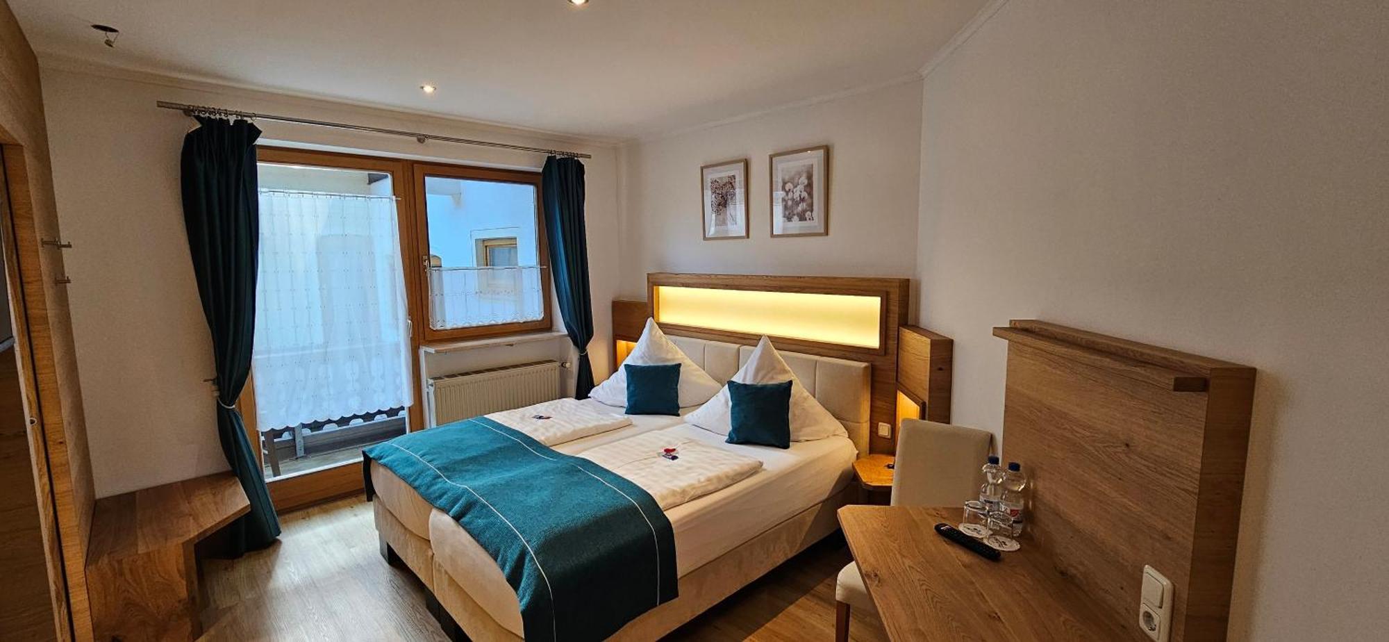 Land-Gut-Hotel Gasthof Waldschaenke Altfraunhofen Esterno foto