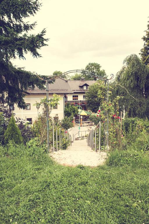 Land-Gut-Hotel Gasthof Waldschaenke Altfraunhofen Esterno foto