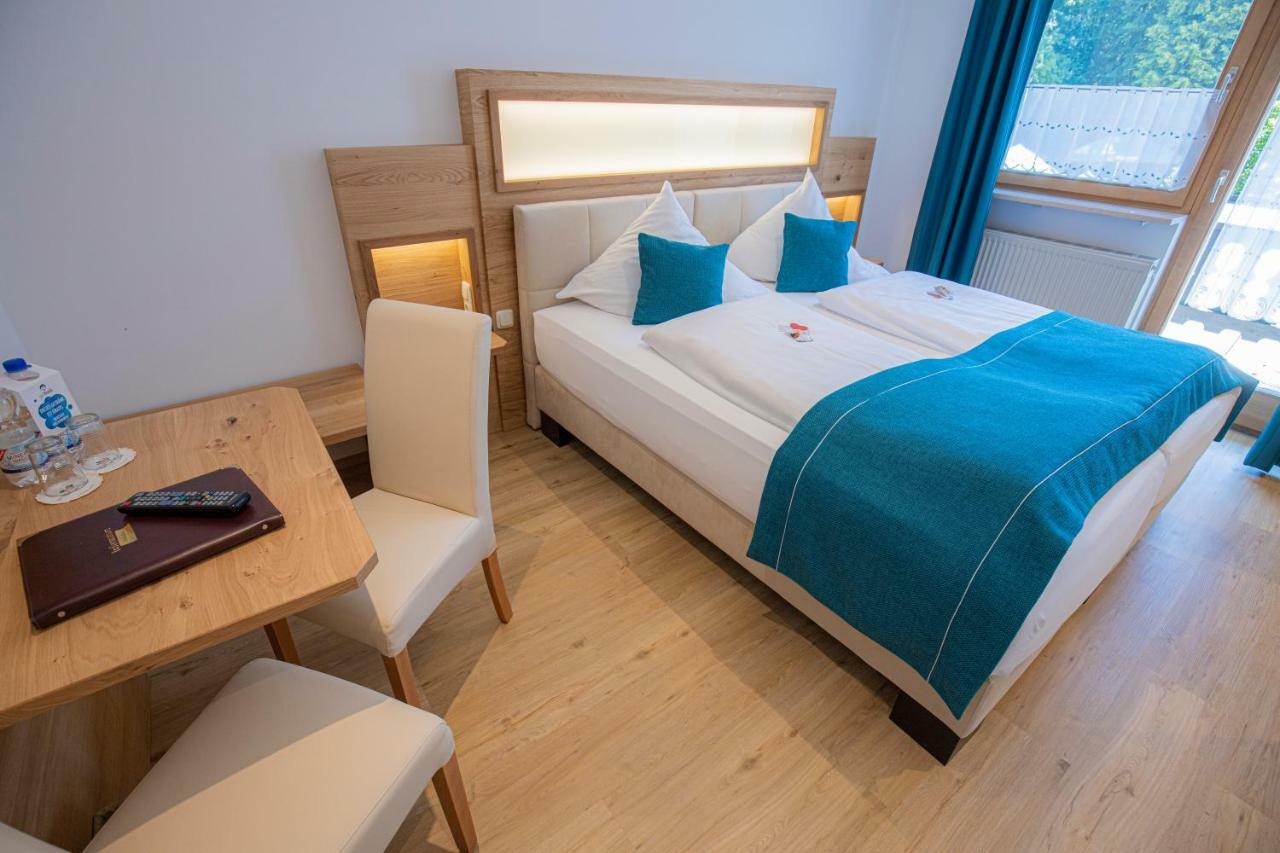 Land-Gut-Hotel Gasthof Waldschaenke Altfraunhofen Esterno foto